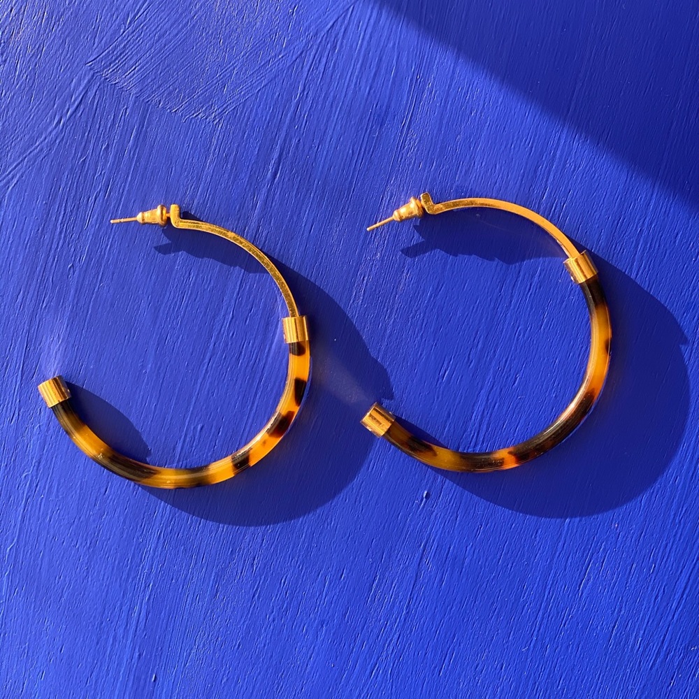 Machete Tortoise Shell Hoops